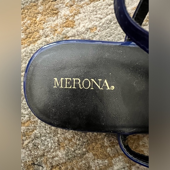 Merona - strappy royal blue sandals - Picture 5 of 6